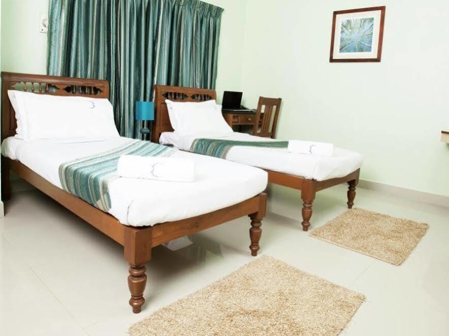 Hotel Crescent Inn Chennai Extérieur photo