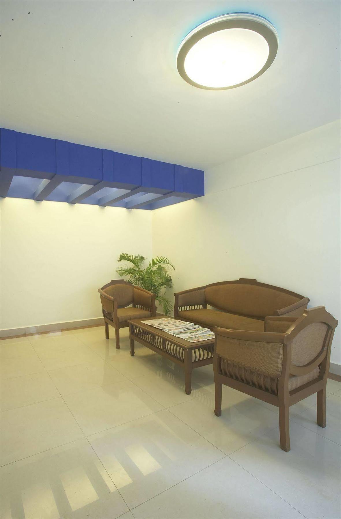 Hotel Crescent Inn Chennai Extérieur photo